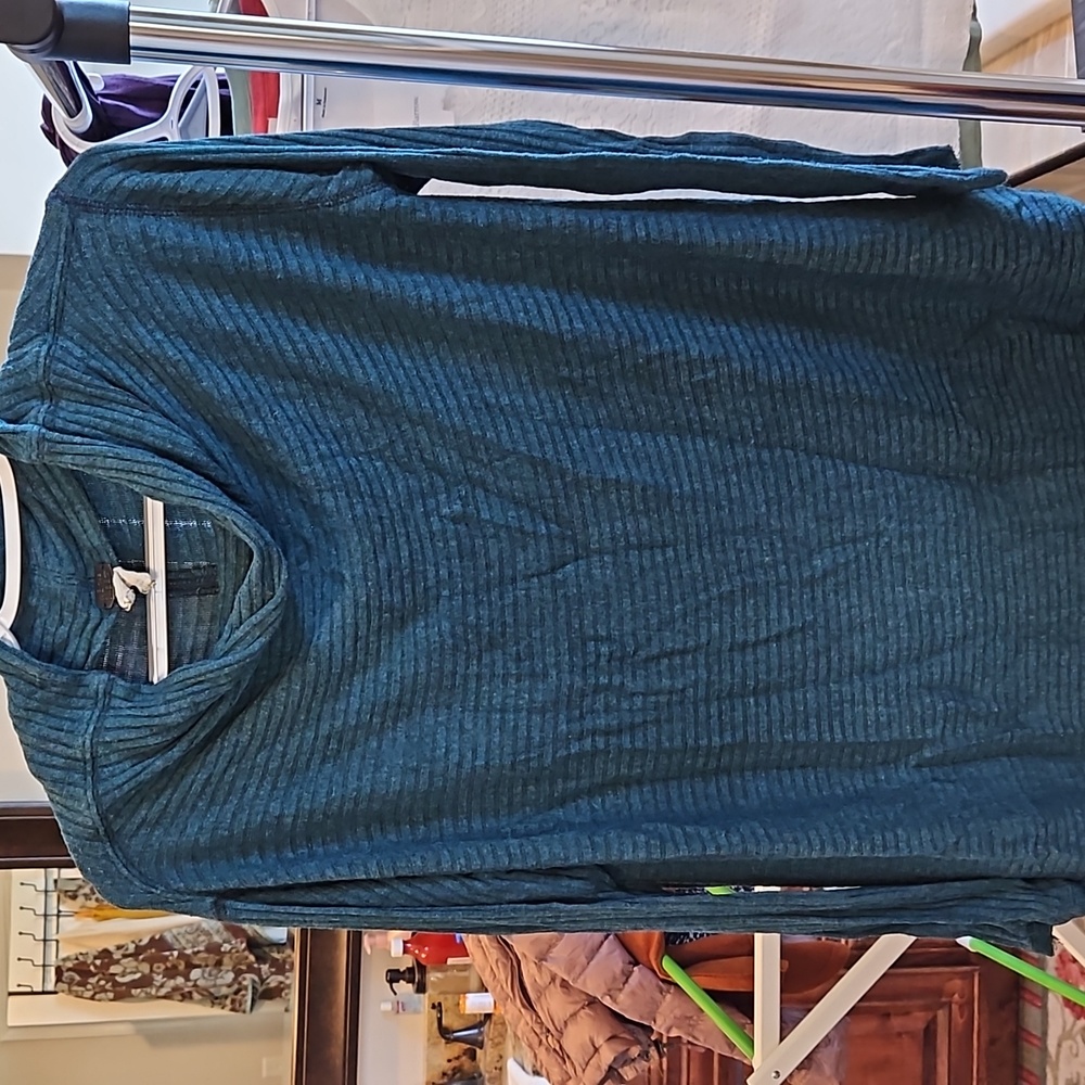 066 EUC We the free long sleeve
